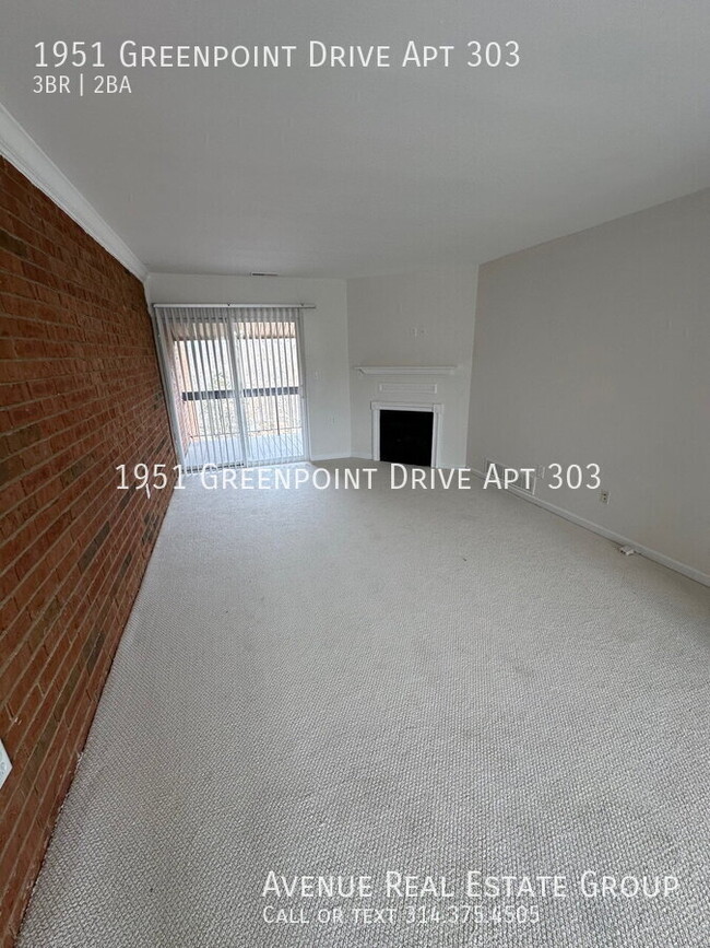 Building Photo - Bright 3-Bed Condo with Modern Updates & P...