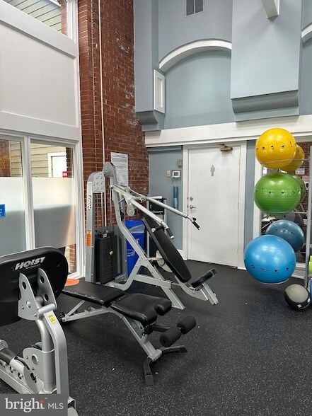 Building Photo - 5821 Inman Park Cir