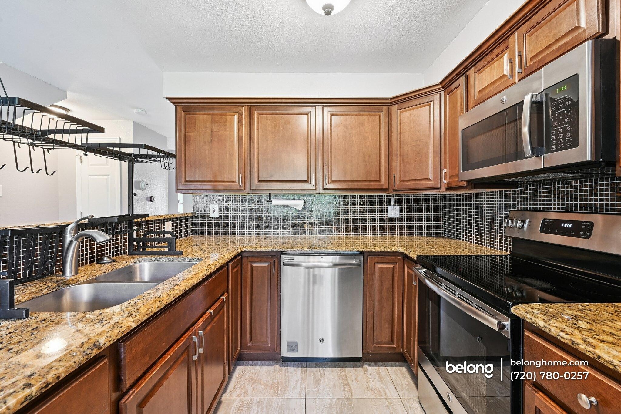 Building Photo - 13988 E Utah Cir