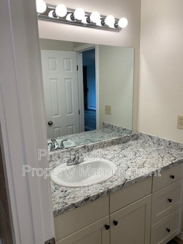 Building Photo - 3150 Iris Ave