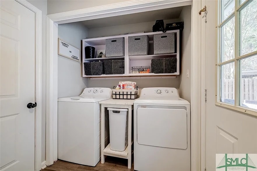 Building Photo - 165 Village Lake Dr