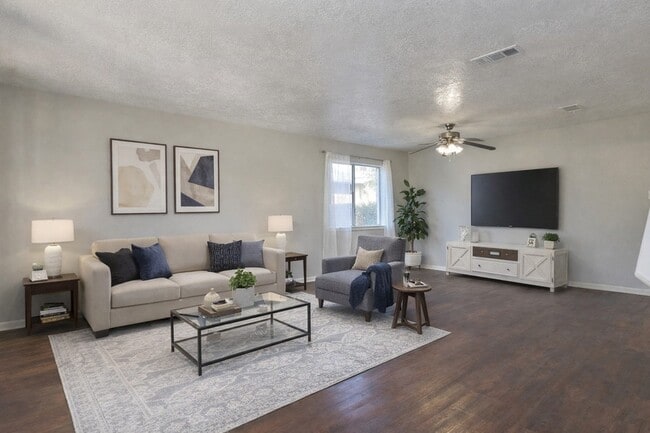 Building Photo - 219 Fort Sumter Ct