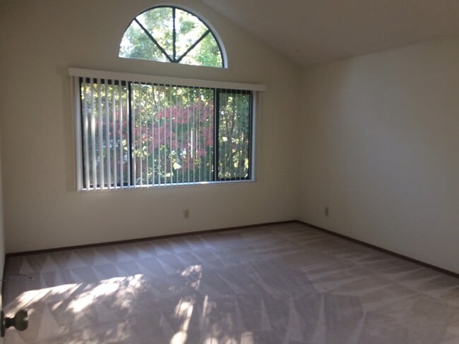 Building Photo - 22 Wexford Pl