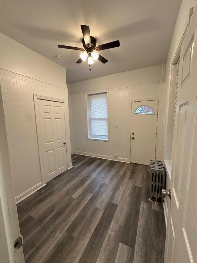 Building Photo - 2449 N 33rd St