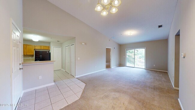 Building Photo - 9575 Amarante Cir