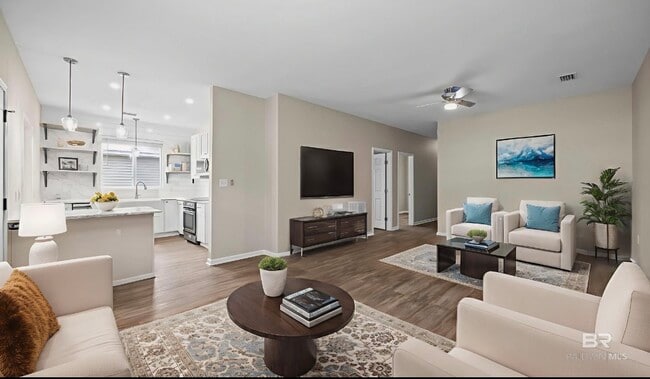 Building Photo - 525 W Rose Ave