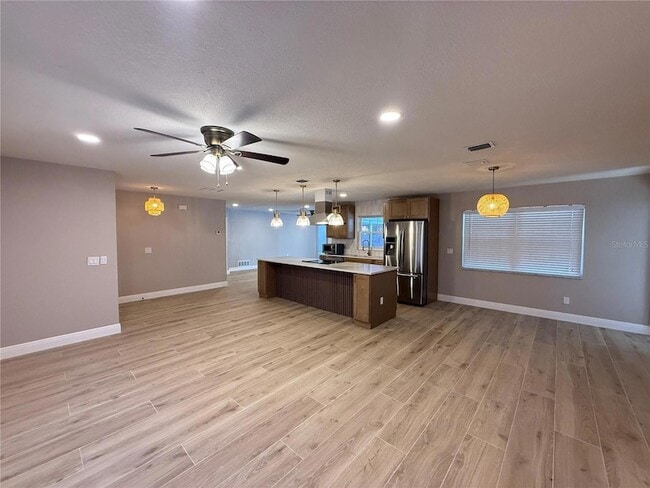 Building Photo - 1041 Manchester Cir