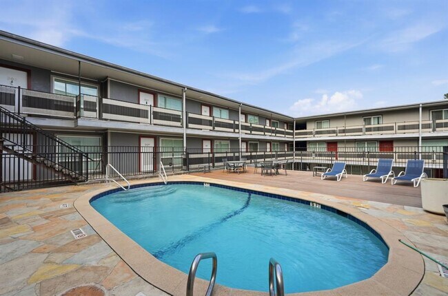 Building Photo - 3110 Red River St