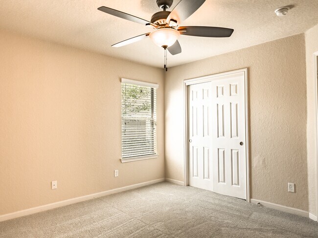 Building Photo - 4750 Gambels Quail