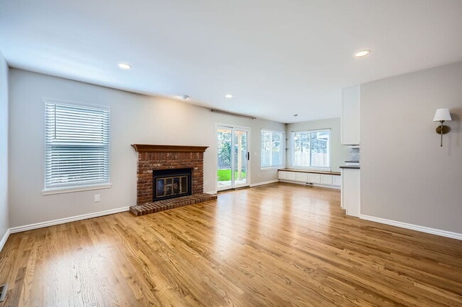 Building Photo - 8655 Boxelder Dr