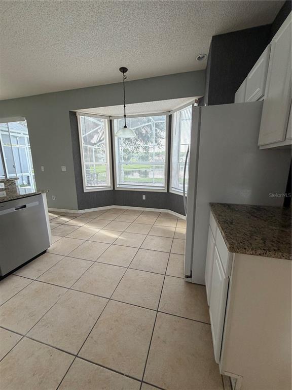 Building Photo - 12685 Enclave Dr