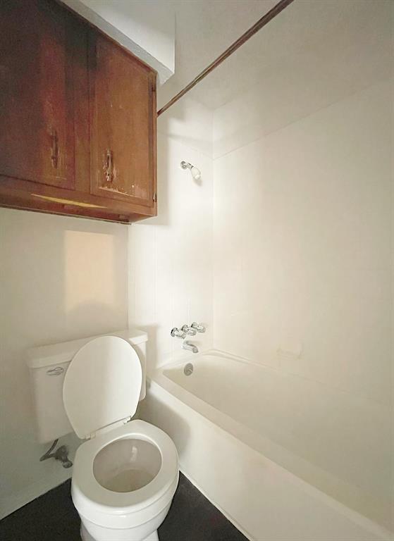 Building Photo - 656 Mairo St