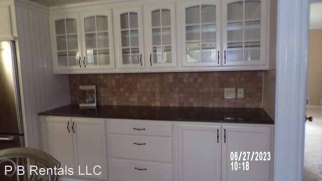 Building Photo - 3 br, 2 bath House - 1116 NW Cherry Avenue