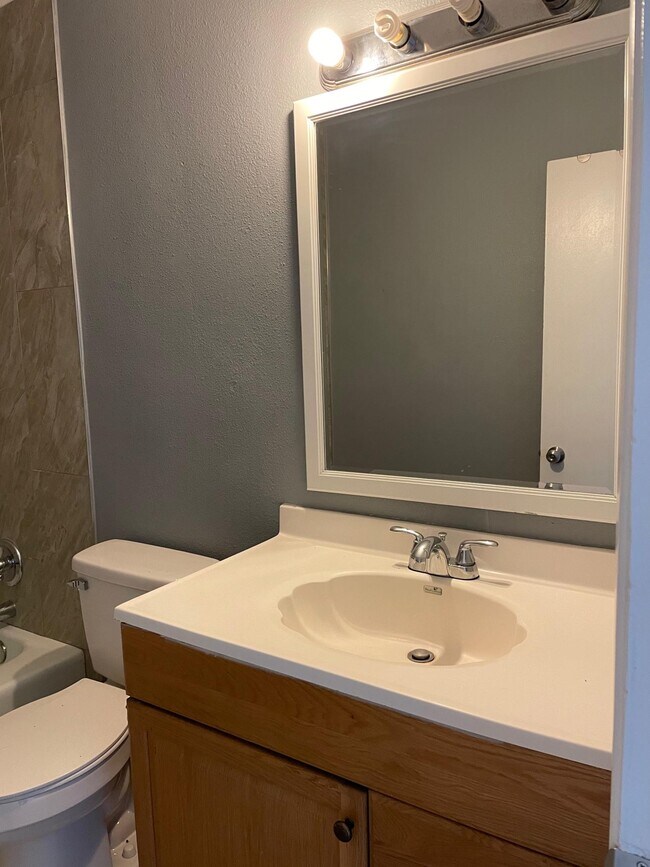 Building Photo - 8137 Staghorn Dr