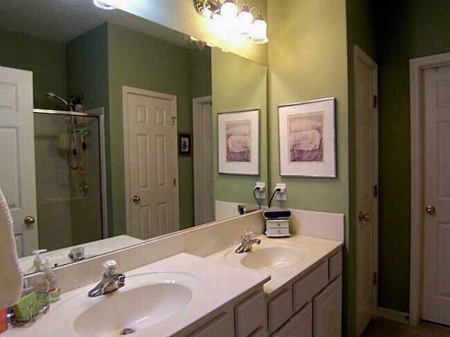 Building Photo - 6128 Prestwood Dr