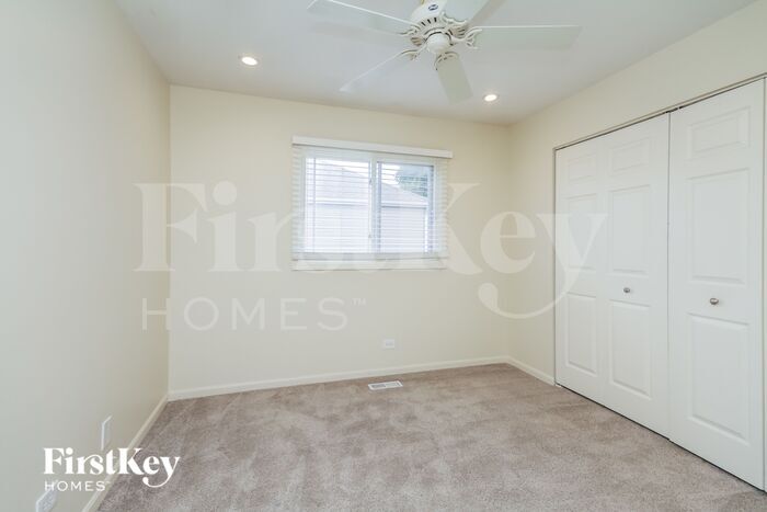 Building Photo - 1421 Timber Ln