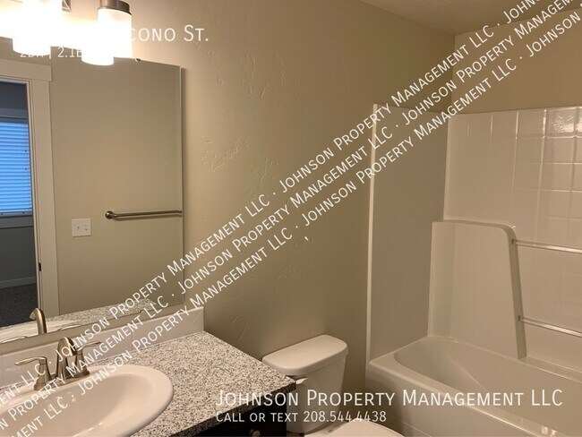 Building Photo - 8761 W Pocono St