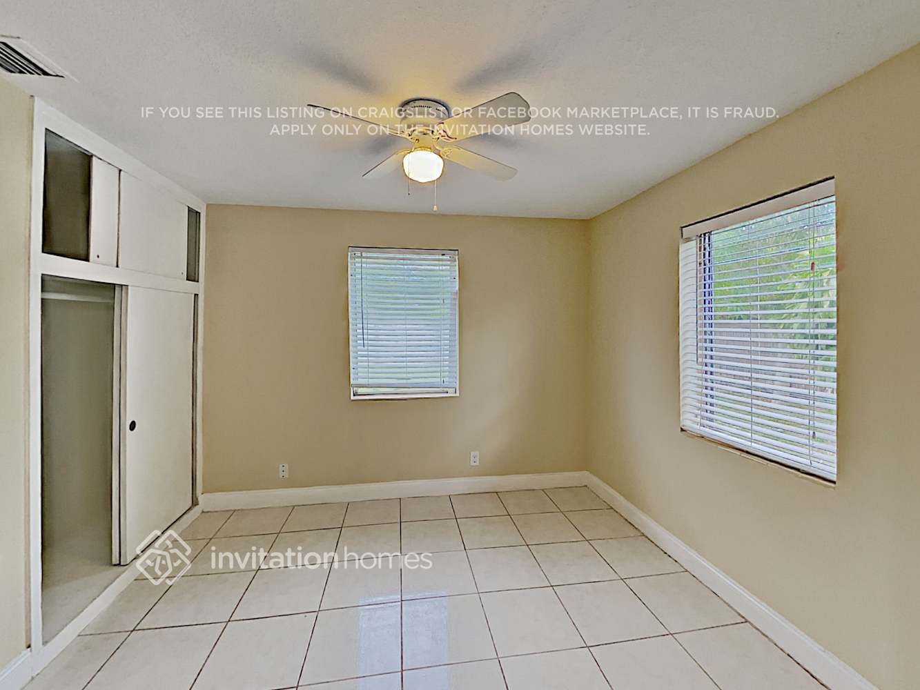 Building Photo - 854 W Jasmine Dr