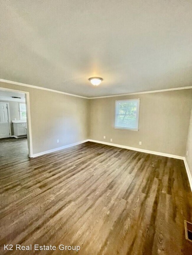 Building Photo - 2 br, 1 bath House - 1108 Baker Blvd