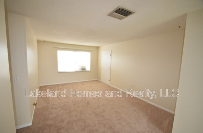 Building Photo - 1920 E Edgewood Dr