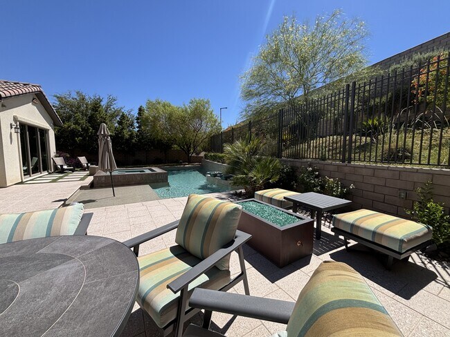 Building Photo - 81 Navarra Canyon Ct