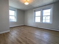 Building Photo - 29 Irving St