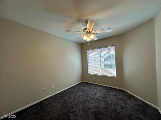 Building Photo - 5926 Mahogany Mountain Dr