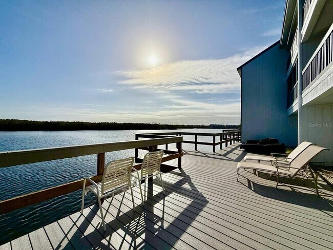 Building Photo - 821 Bahia Del Sol Dr