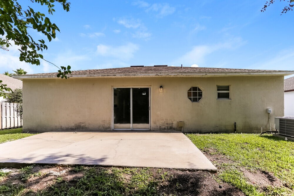 Building Photo - 11157 Wyndham Hollow Ln
