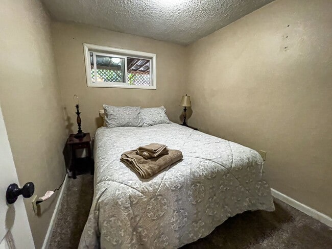 Building Photo - Arnold House