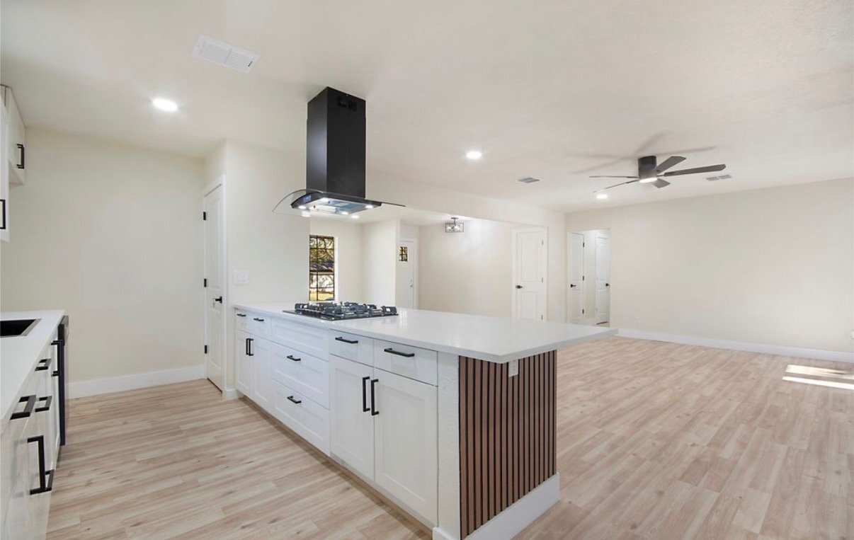 Building Photo - 1212 Willow Glen Dr
