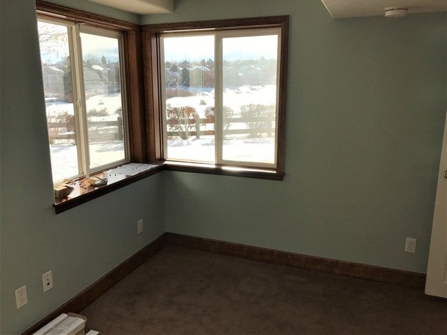 Building Photo - Lovely Basement Apartment in Highlands Ranch