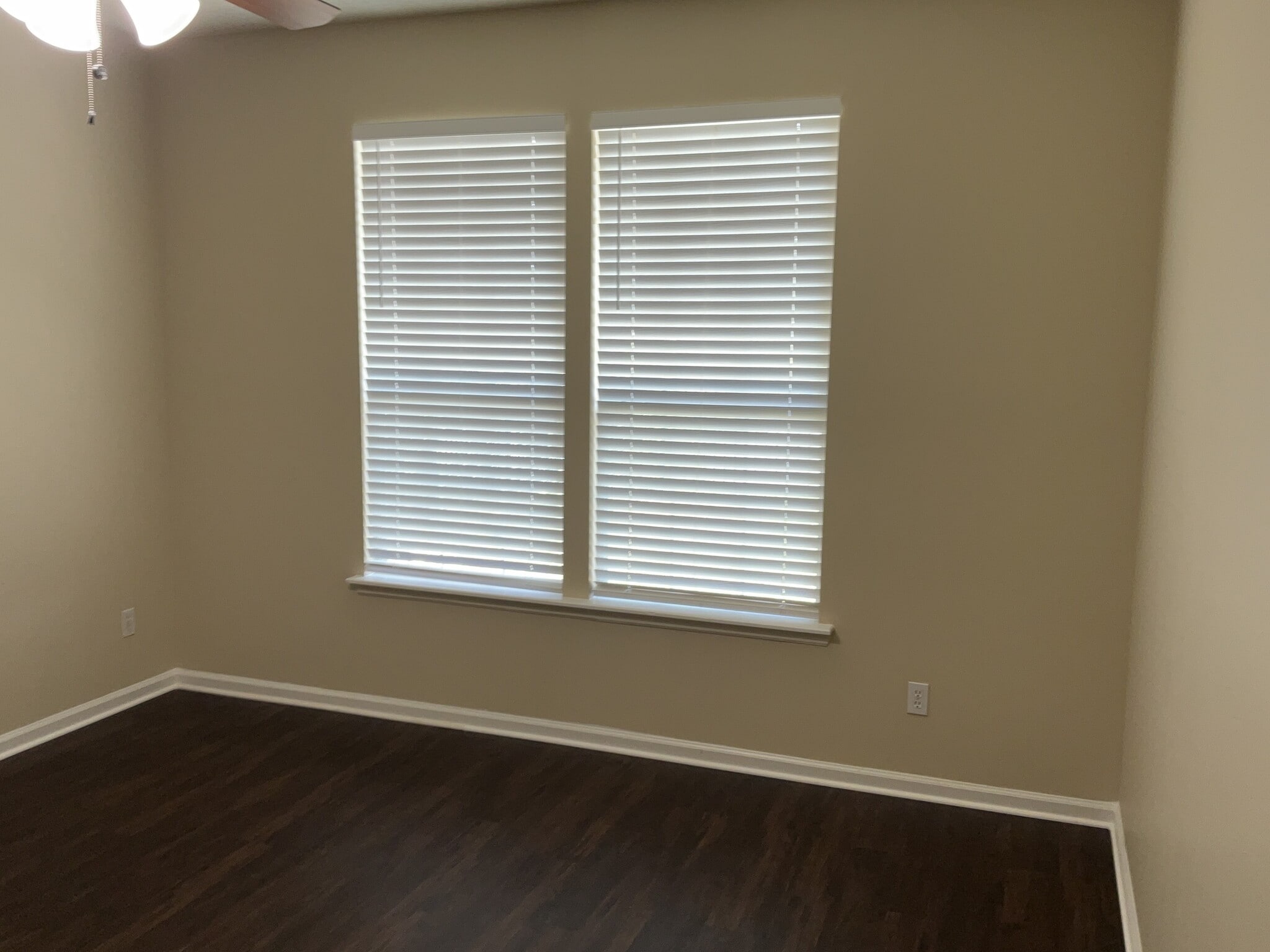 Building Photo - 2711 Salina Ct