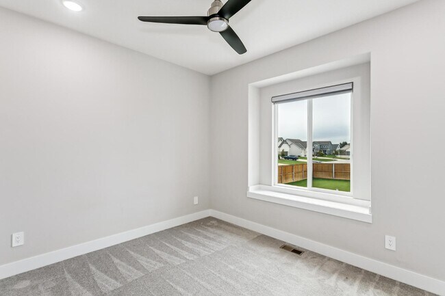 Building Photo - 1217 W Kimberlite Ct