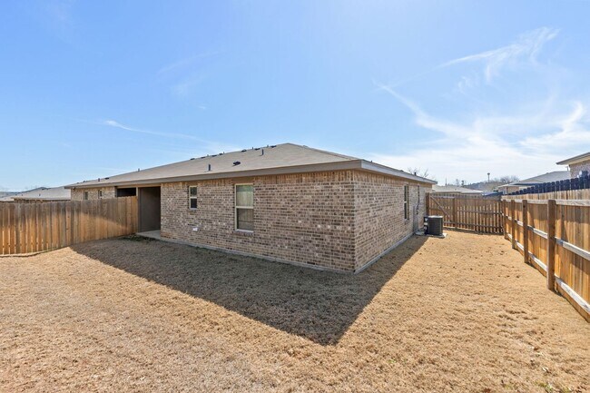 Building Photo - PM1-HH1803 Emma Naylor Ct