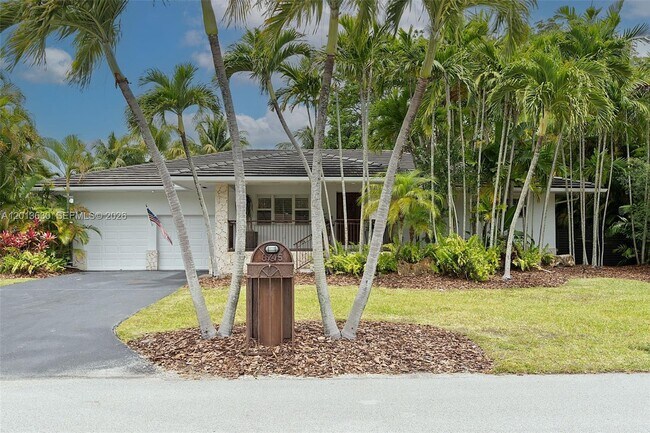 Building Photo - 8745 SW 182nd Terrace