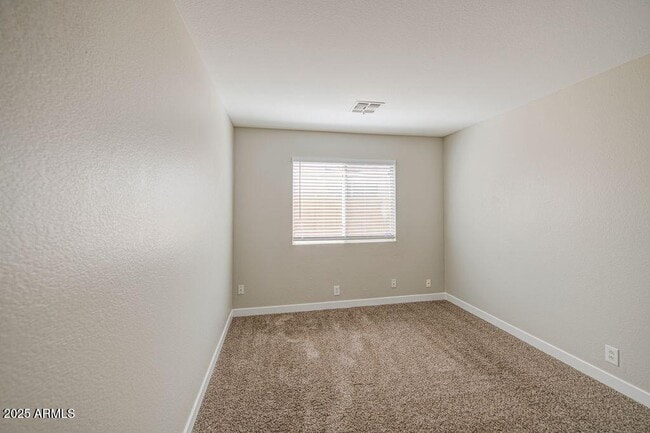 Building Photo - 8407 W Monte Vista Rd