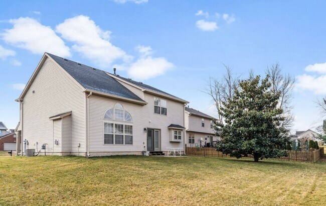Building Photo - 9215 Eminence Ct