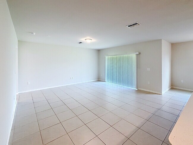 Building Photo - 30561 Gilbern Rd