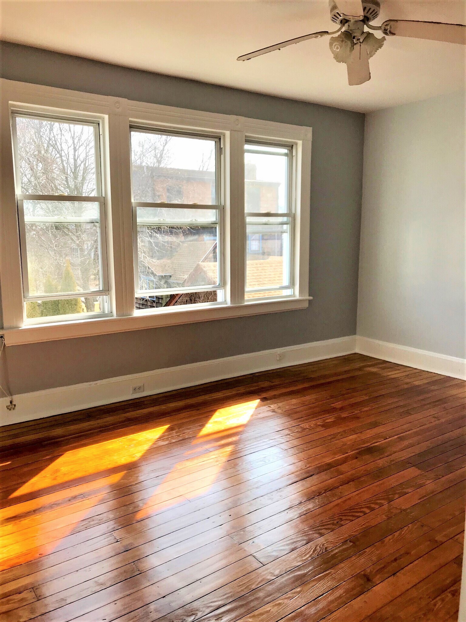 Building Photo - 27 Harborview Ave