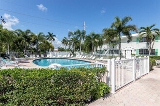 Building Photo - 1821 NE 62nd St