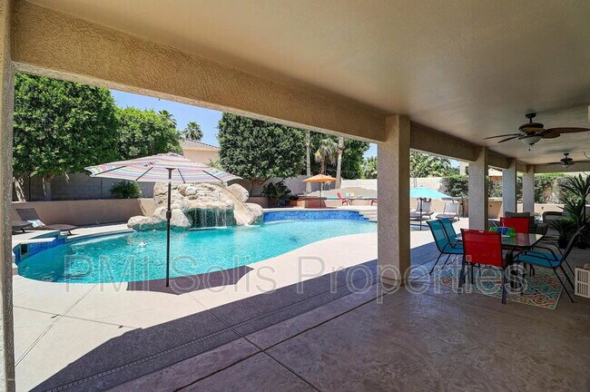 Building Photo - 13412 W Annika Dr