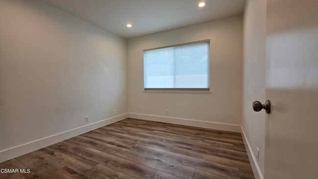 Building Photo - 3078 Saddleback Ct