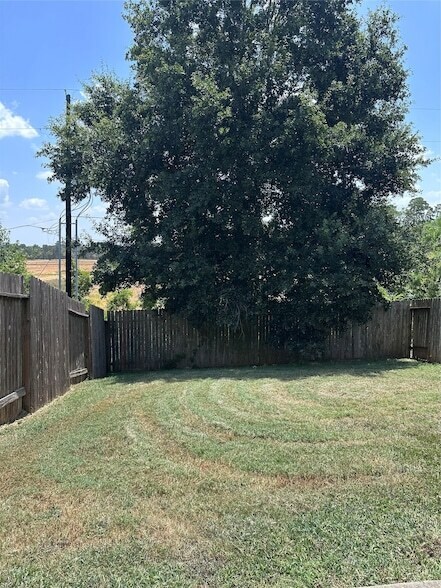 Building Photo - 58 Woodland Hills Dr