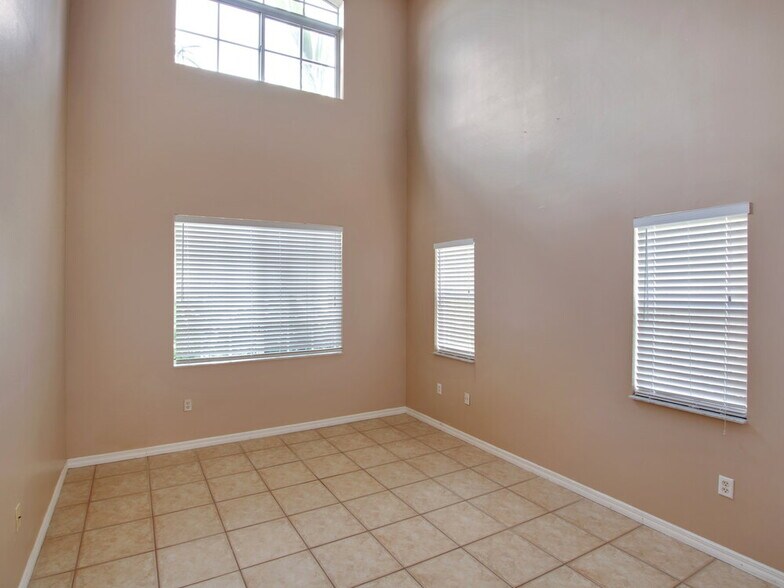 Building Photo - 8822 SW 209th Terrace