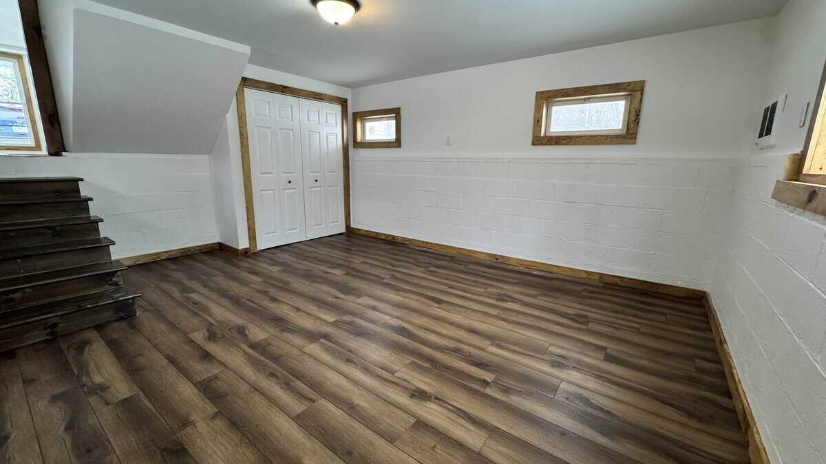 Building Photo - 21 1st Ave