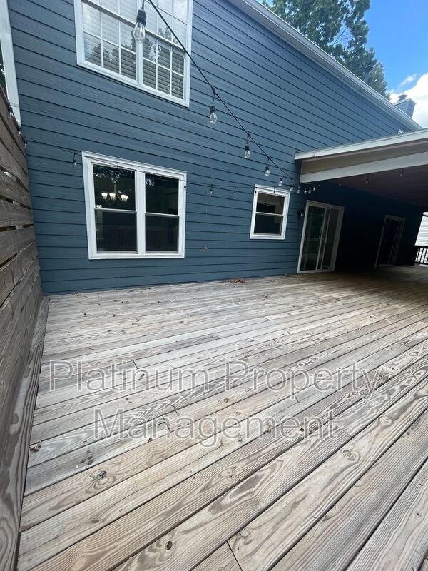Building Photo - 3757 Peachtree Corners Cir