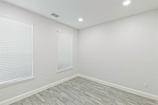 Building Photo - 9900 Presthope Dr