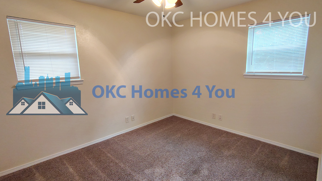 Building Photo - Live in Mustang and save $650 off the first full months rent!