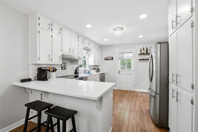 Building Photo - 112 Trout Lily Trail